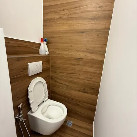 Nur Apartment *